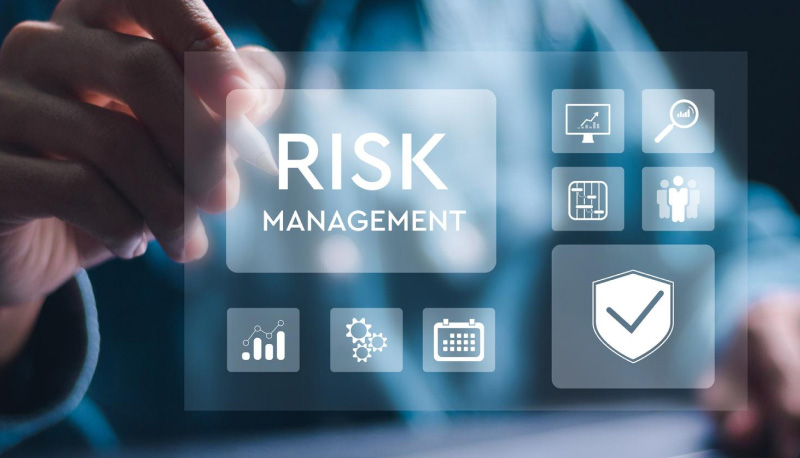 Implementing IT Risk Management